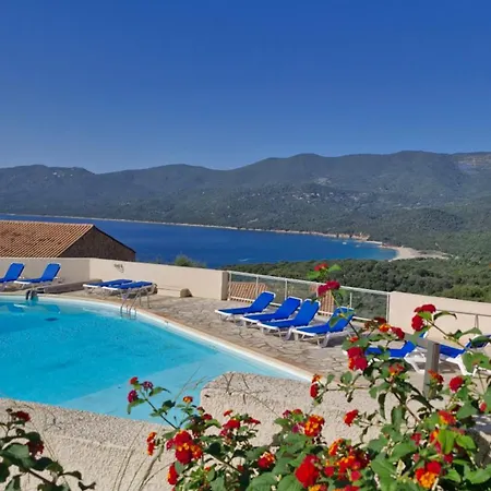 Mini 72, Résidence Avec Piscine. Сasa de vacaciones *