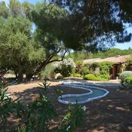 Mini 72, Avec Piscine. Semesterbostad *