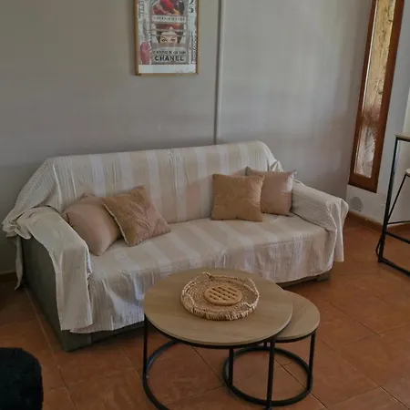 Mini 72, Avec Piscine. Semesterbostad Serra-di-Ferro (Corsica)