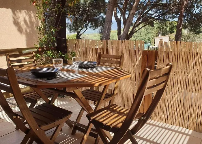 Mini 72, Avec Piscine. Casa de Férias