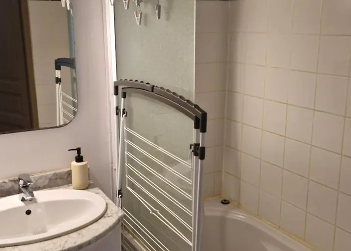 Mini 72, Avec Piscine. Serra-di-Ferro (Corsica)