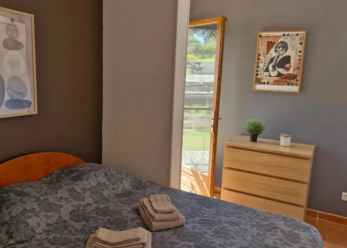 Casa de Férias Mini 72, Avec Piscine.